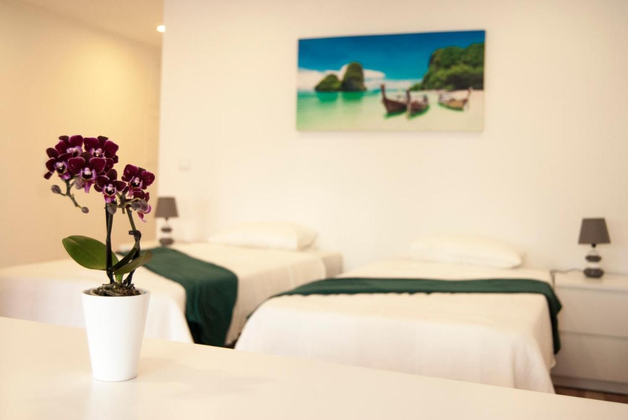 Daora Lisbon Low Cost Hostel Екстер'єр фото