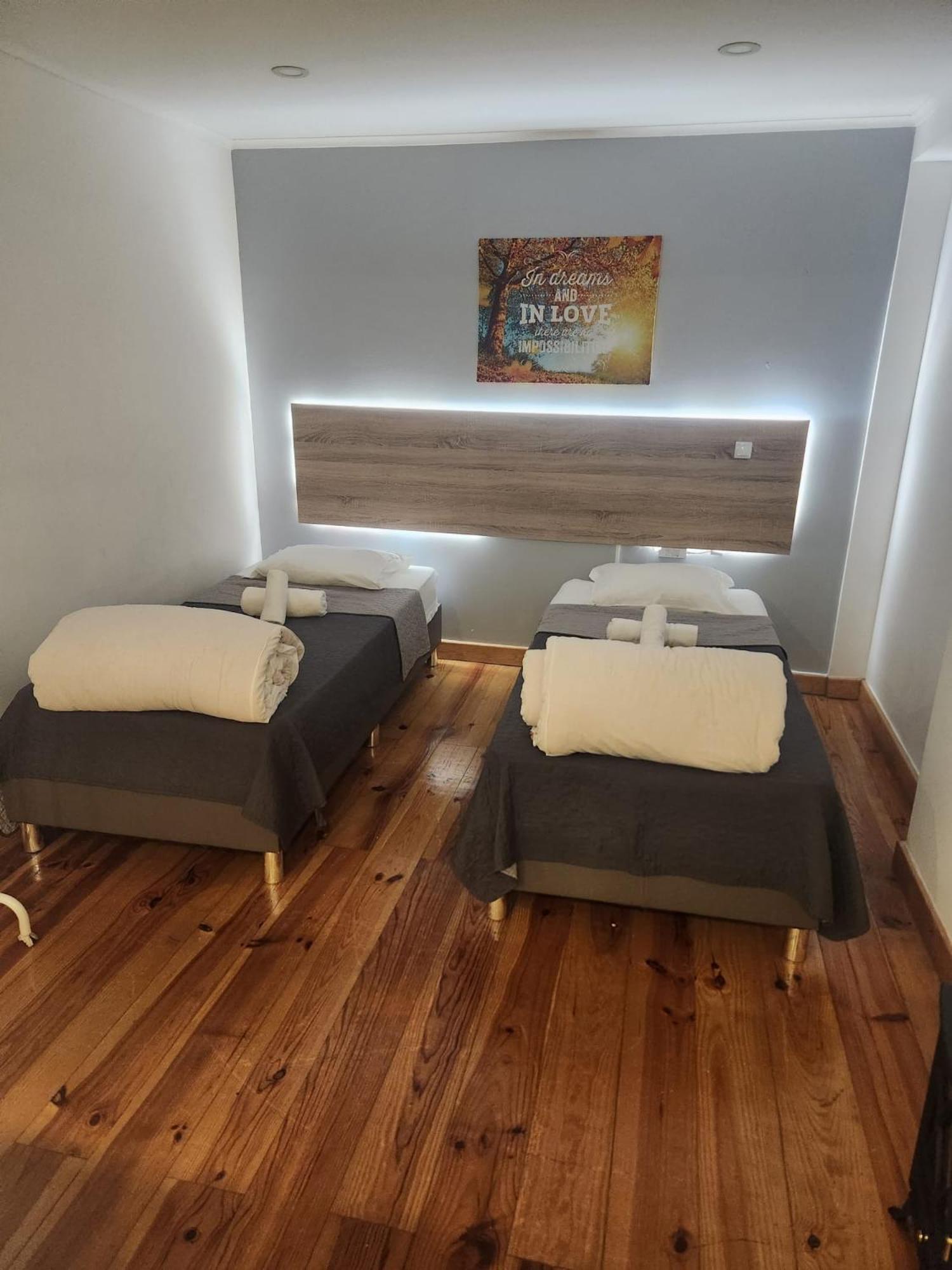 Daora Lisbon Low Cost Hostel Екстер'єр фото