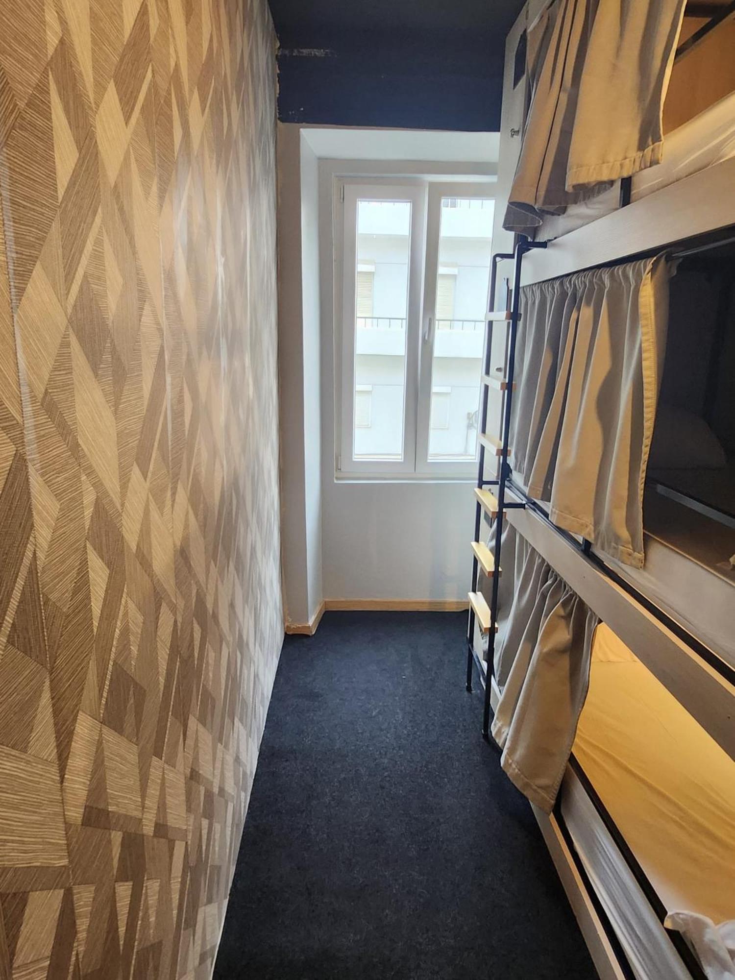Daora Lisbon Low Cost Hostel Екстер'єр фото